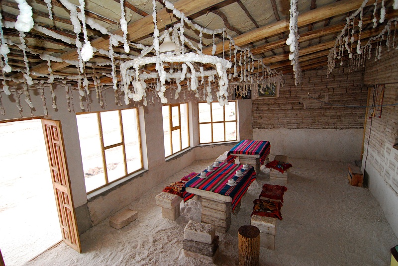 Laura i Astronom_super-61.JPG - Hostelik, w którym spaliśmy, wykonany w całości z soli. (Zdjęcie: Laura i Astronom)